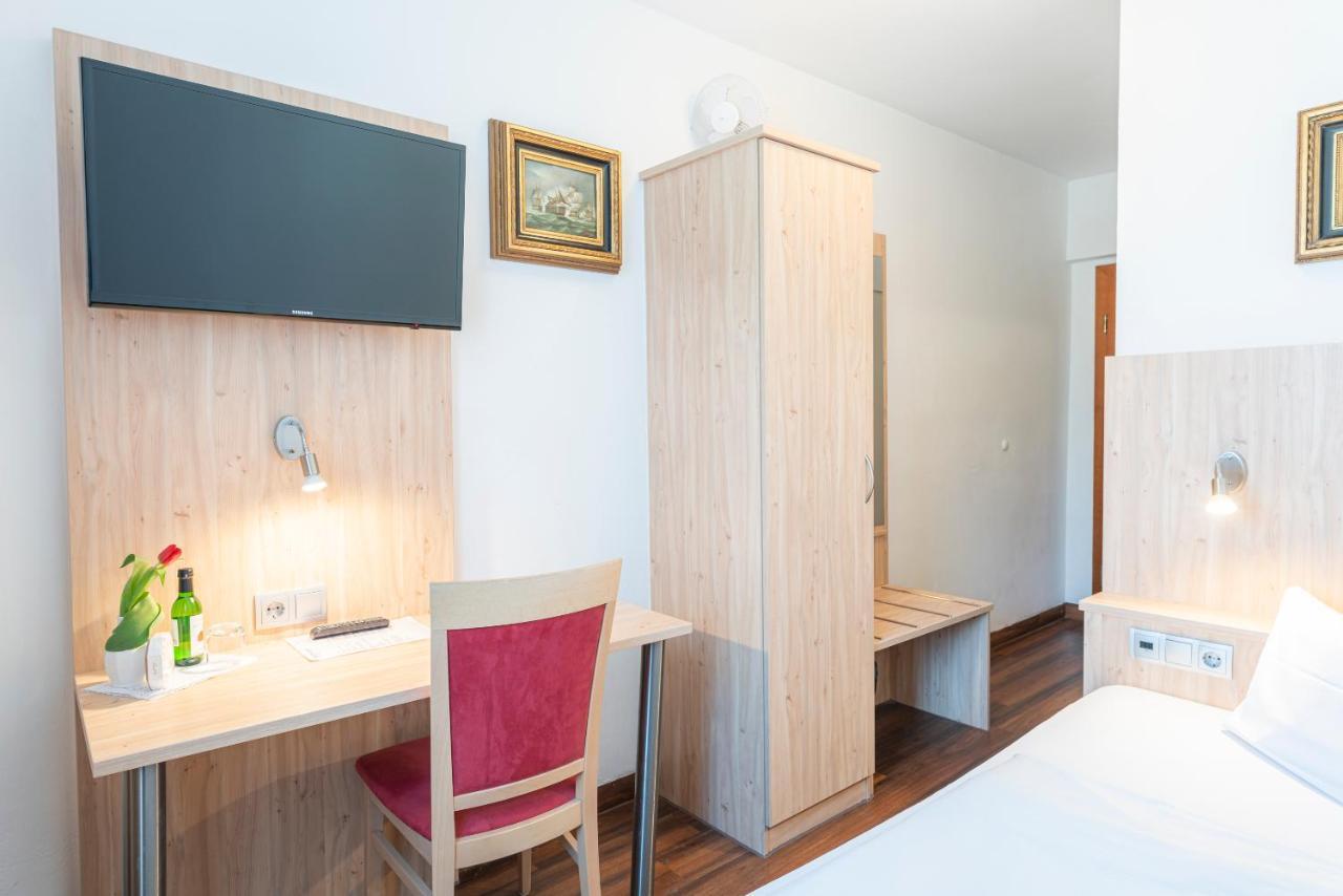Hotel Astoria Stuttgart City Eksteriør bilde