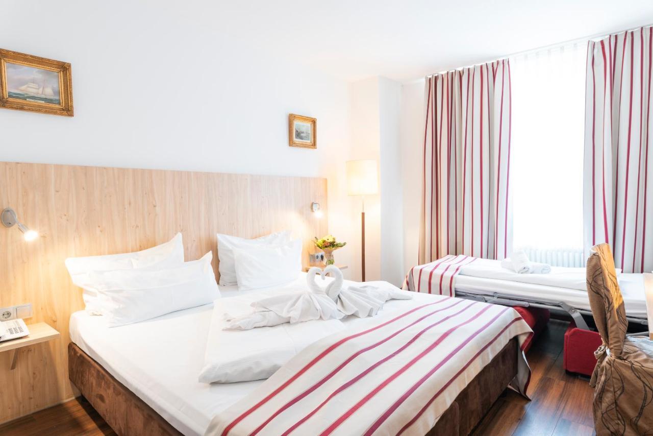 Hotel Astoria Stuttgart City Eksteriør bilde