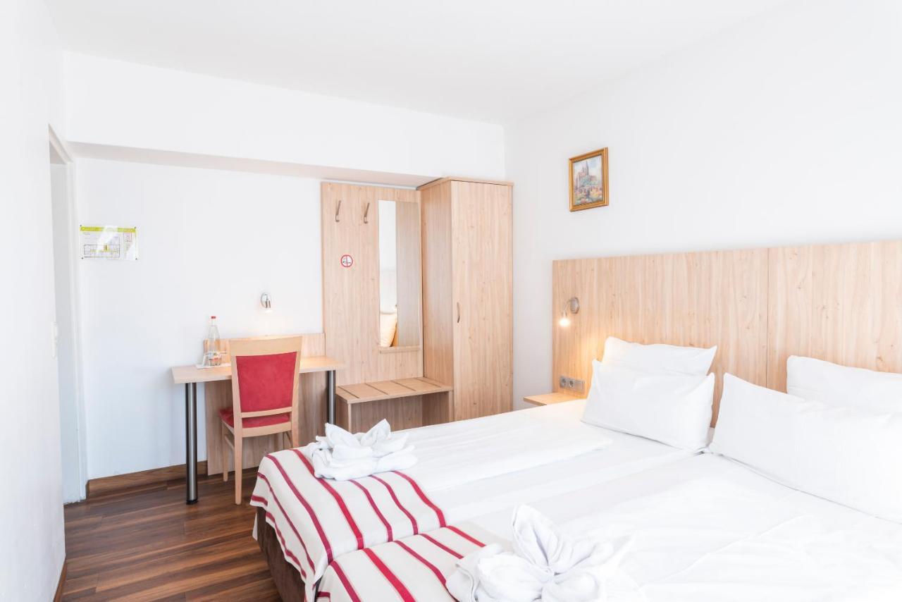 Hotel Astoria Stuttgart City Eksteriør bilde