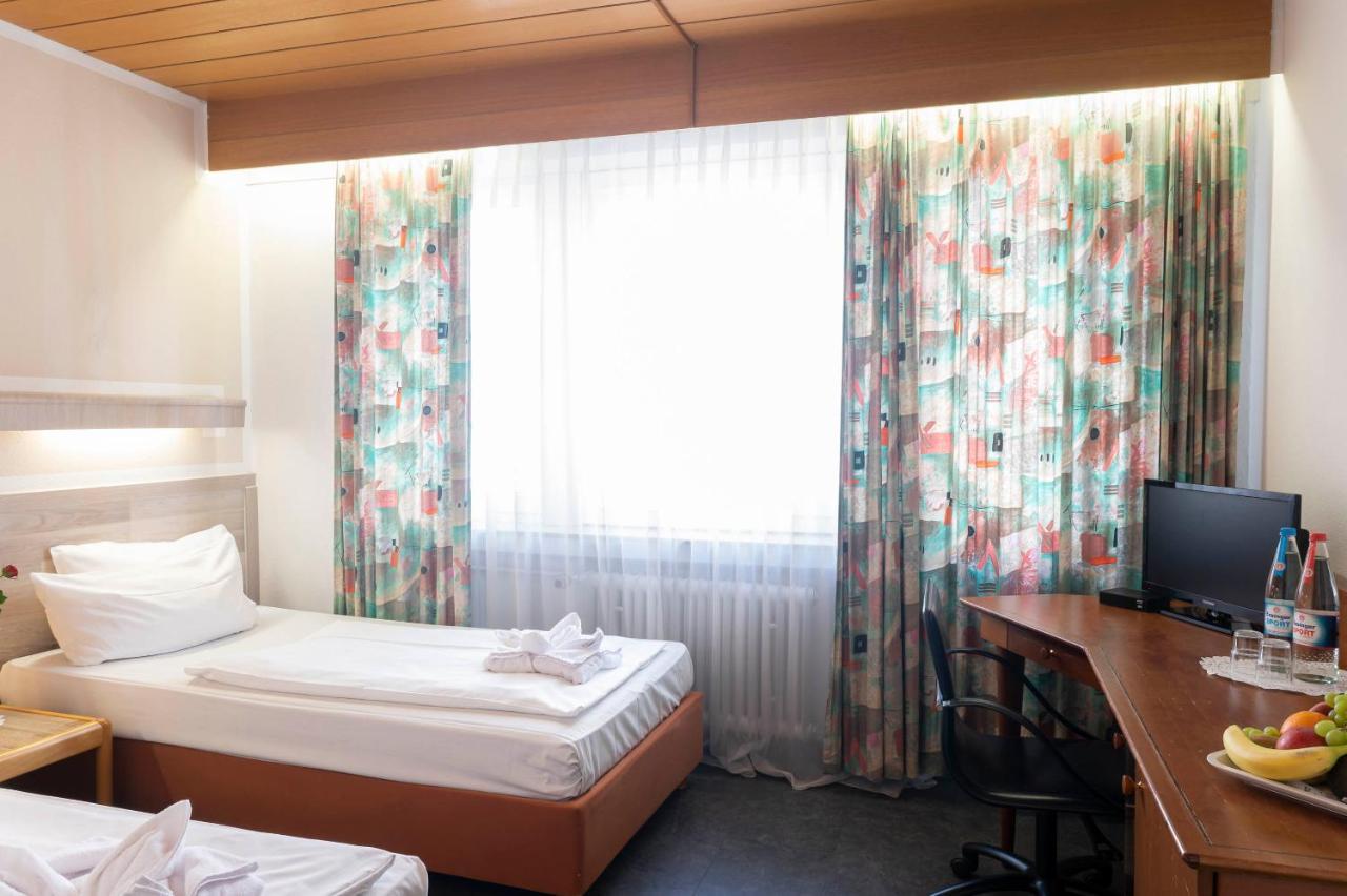 Hotel Astoria Stuttgart City Eksteriør bilde